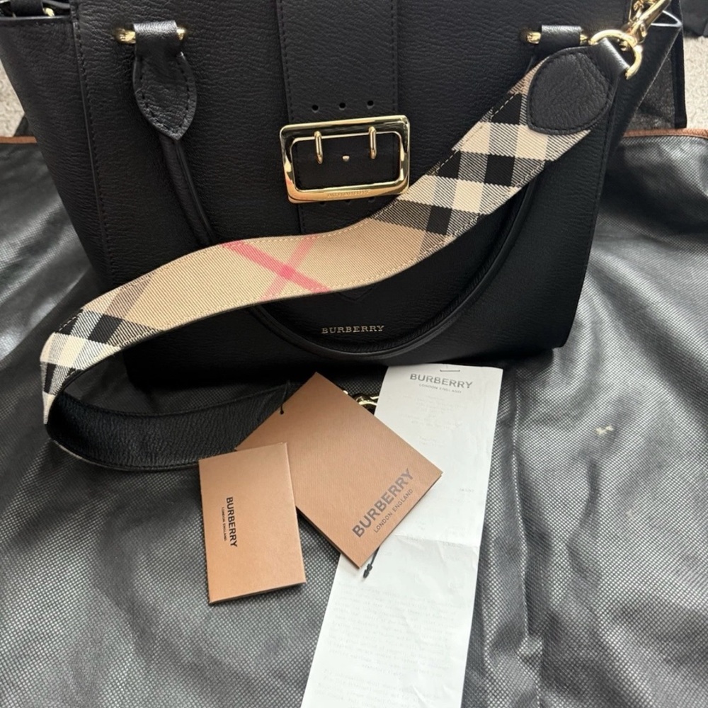 Burberry Black Leather Shoulder Bag top handle satchel with magnetic Strap - Picture 13 of 16